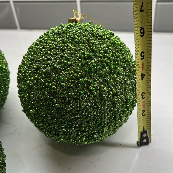 Kirklands Large Green Beaded Glitter Ornament Set of 3 - Picture 4 of 6